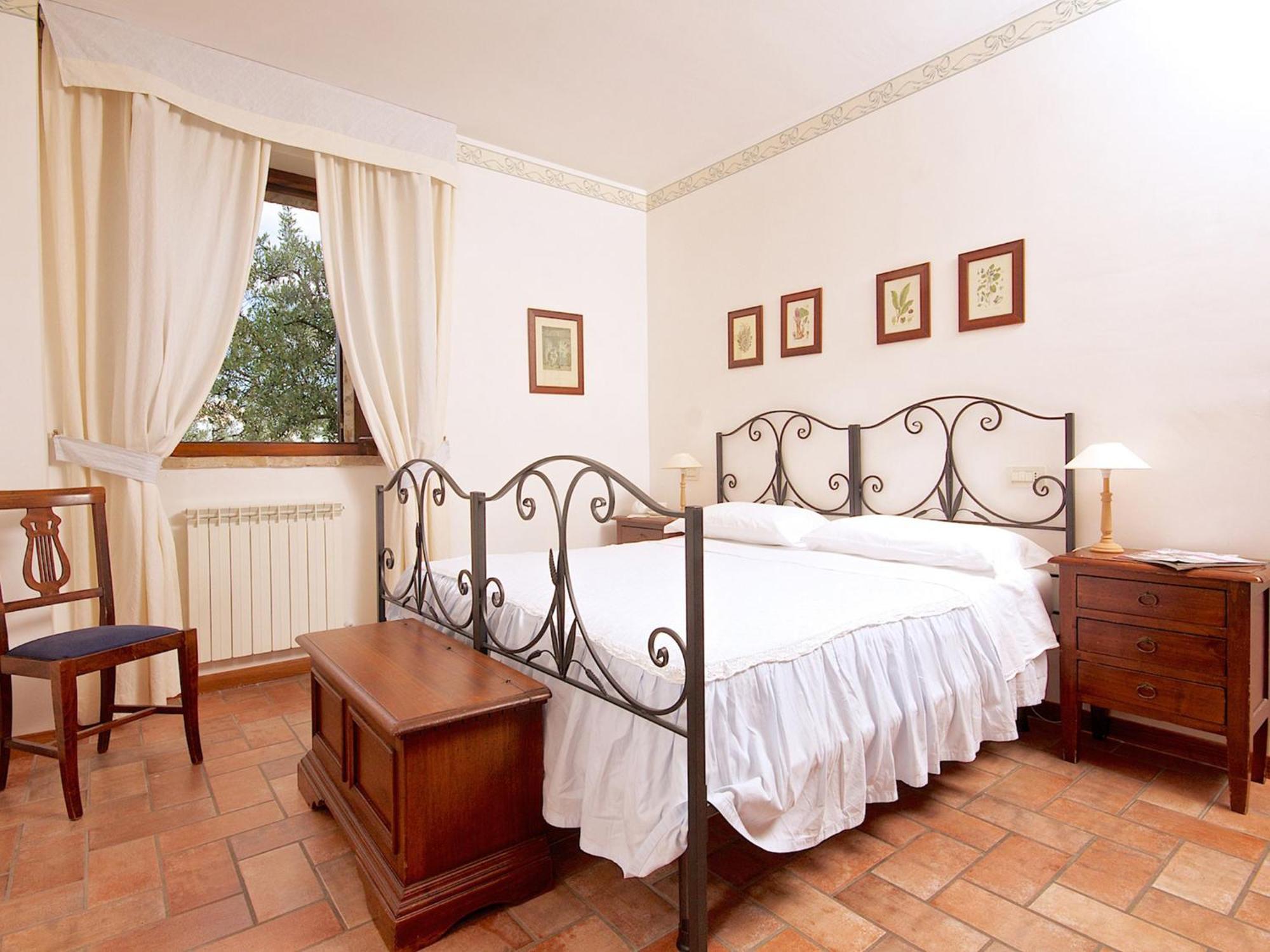 Agriturismo Le Colombe أسيسي الغرفة الصورة