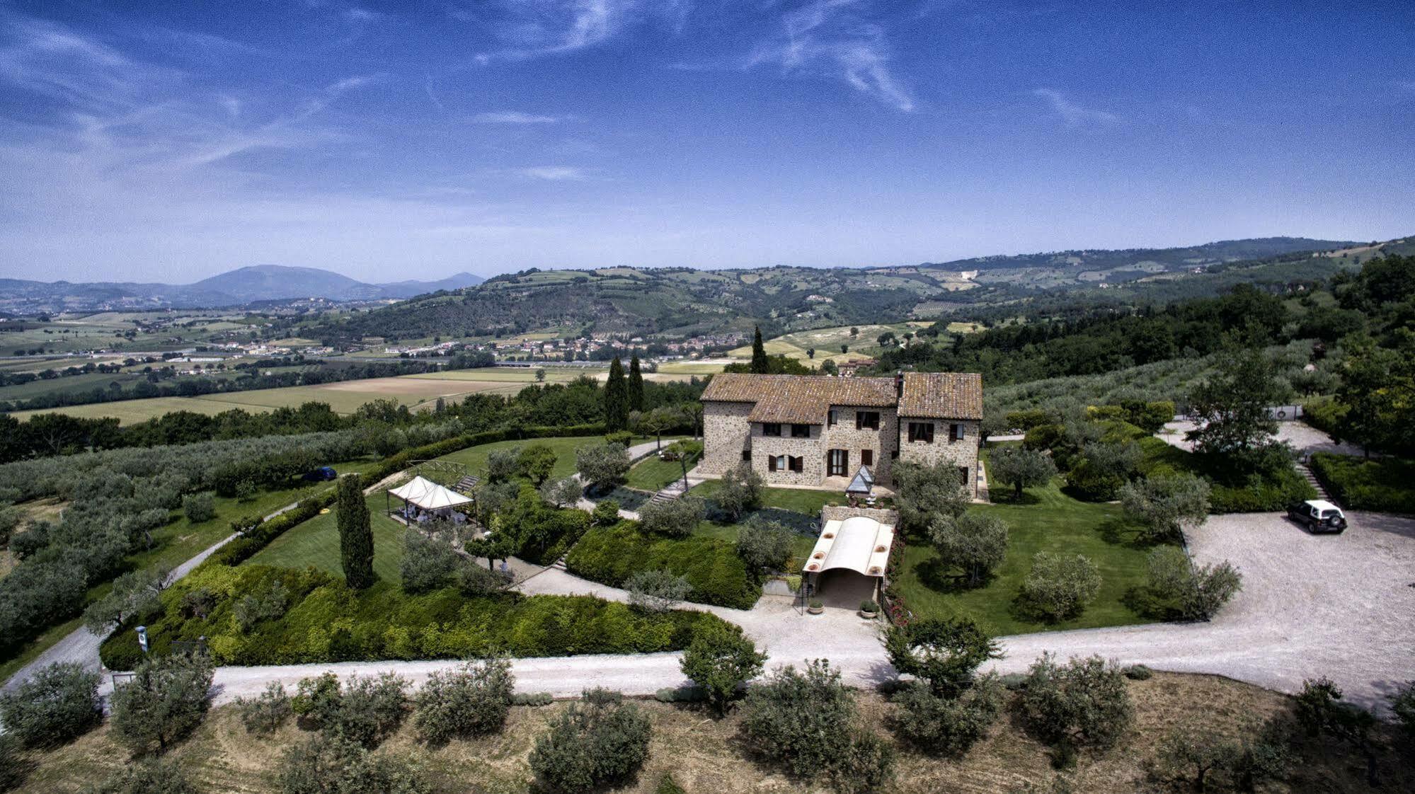 Agriturismo Le Colombe أسيسي المظهر الخارجي الصورة